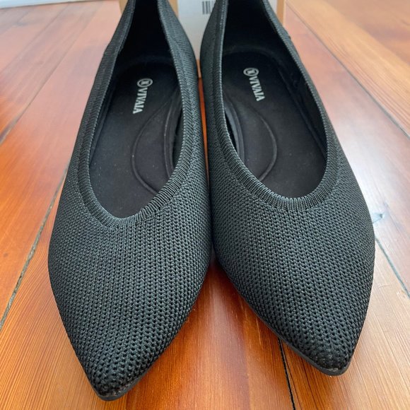 Vivaia Pointed Toe Kitten Heels Black Sz 38 (US 7.5) - Picture 5 of 6